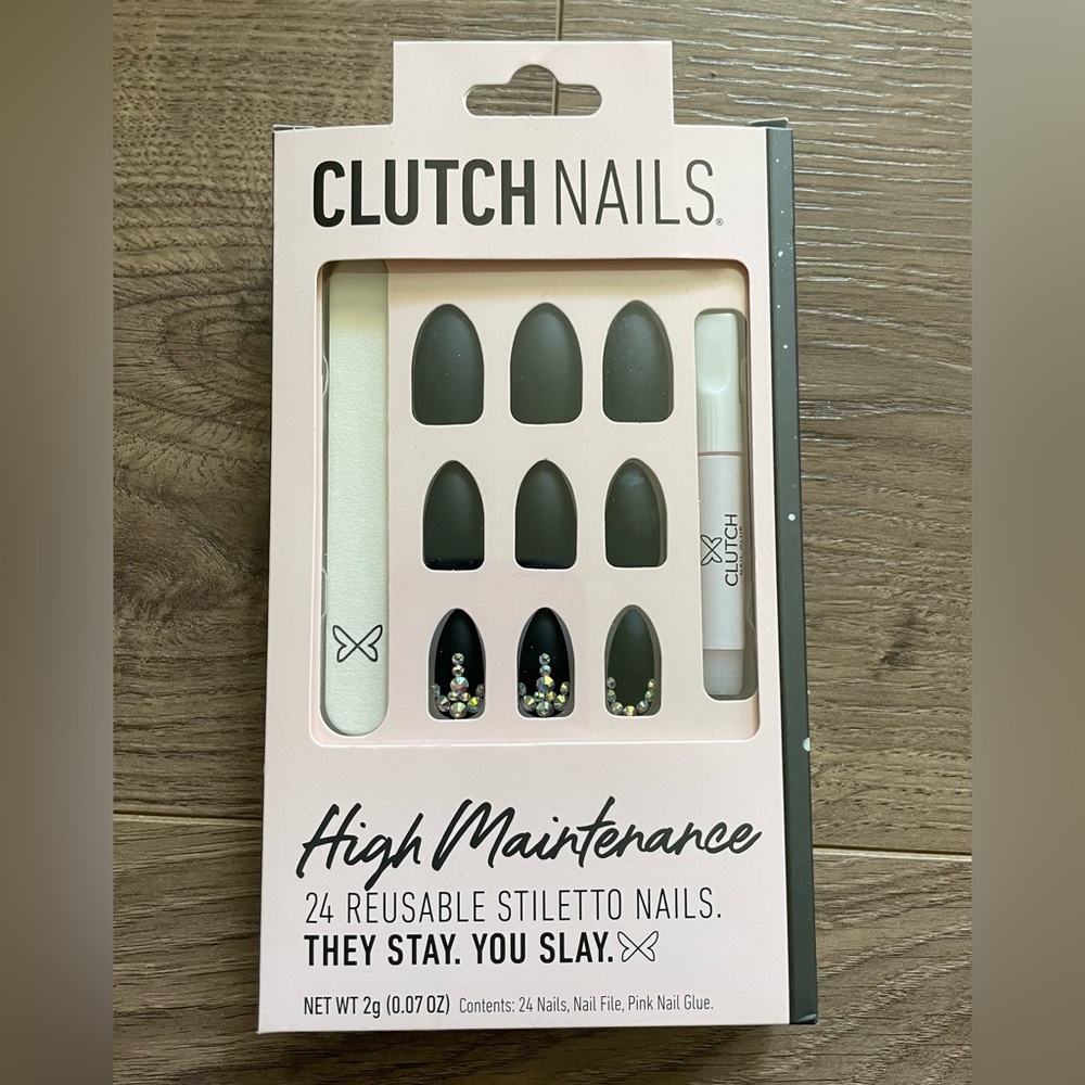 Clutch Nails High Maintenance Reusable Stiletto Nails in Black with Gems. NWT